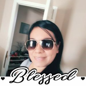 Meet your Posher, Dolores